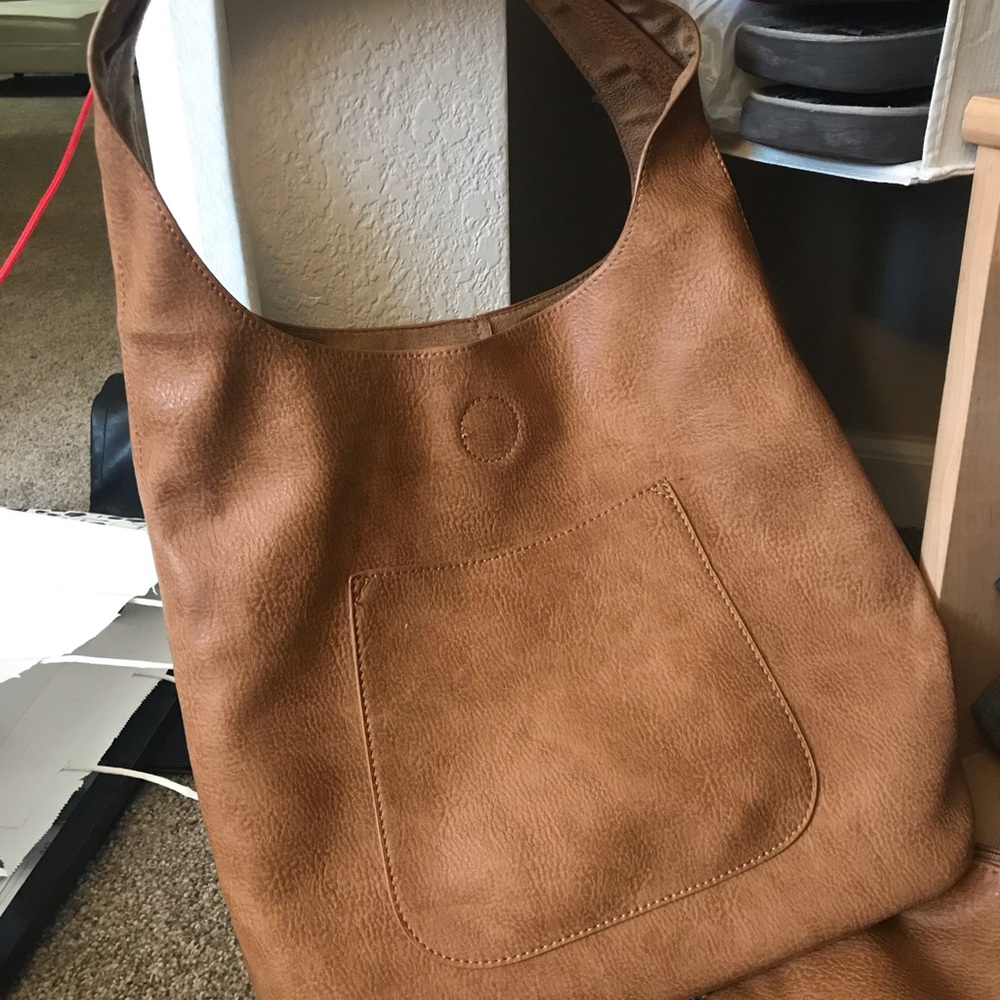 Boutique leather shoulder bag w/small crossbody